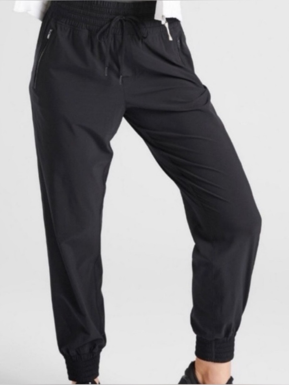Athleta Jogger Pants Size 16 Black Zip Pockets Athleisure
Excellent condition